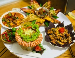 Đặt Tiệc Sinh Nhật Cho Bé