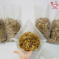 Sá sùng khô nấu phở