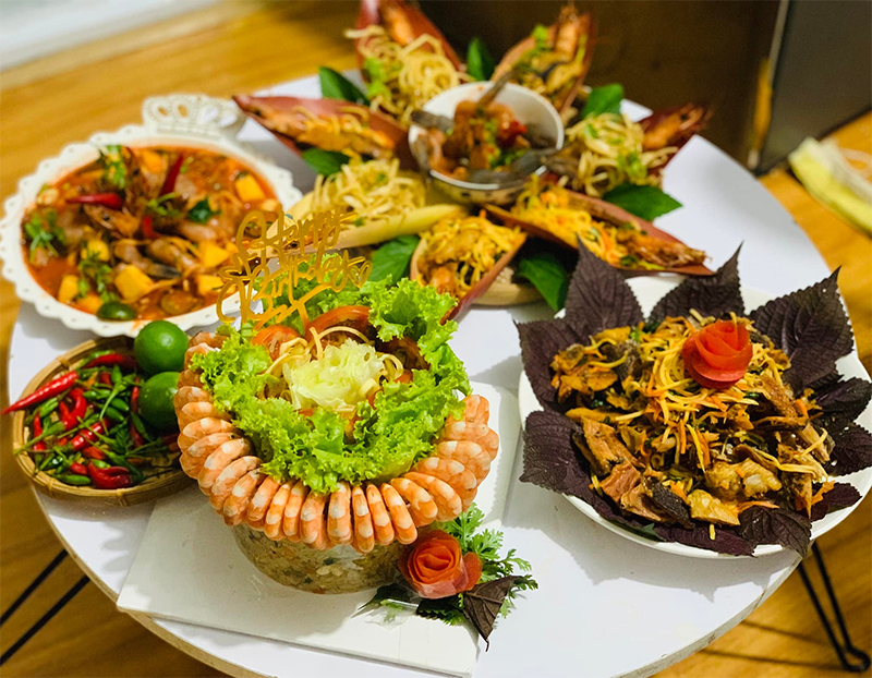 Đặt tiệc sinh nhật cho bé