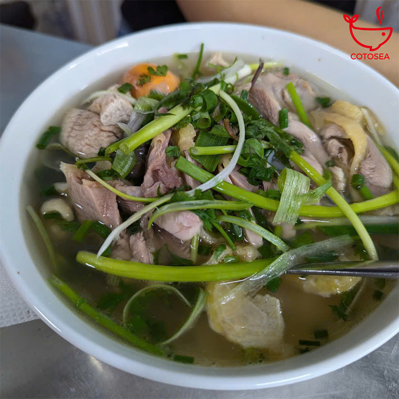 Sá sùng nấu nước lèo